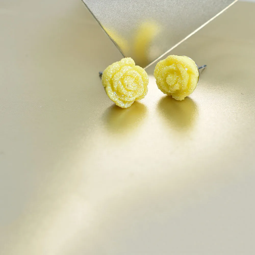 Серьги-гвоздики женские с цветами красные желтые | Украшения и аксессуары