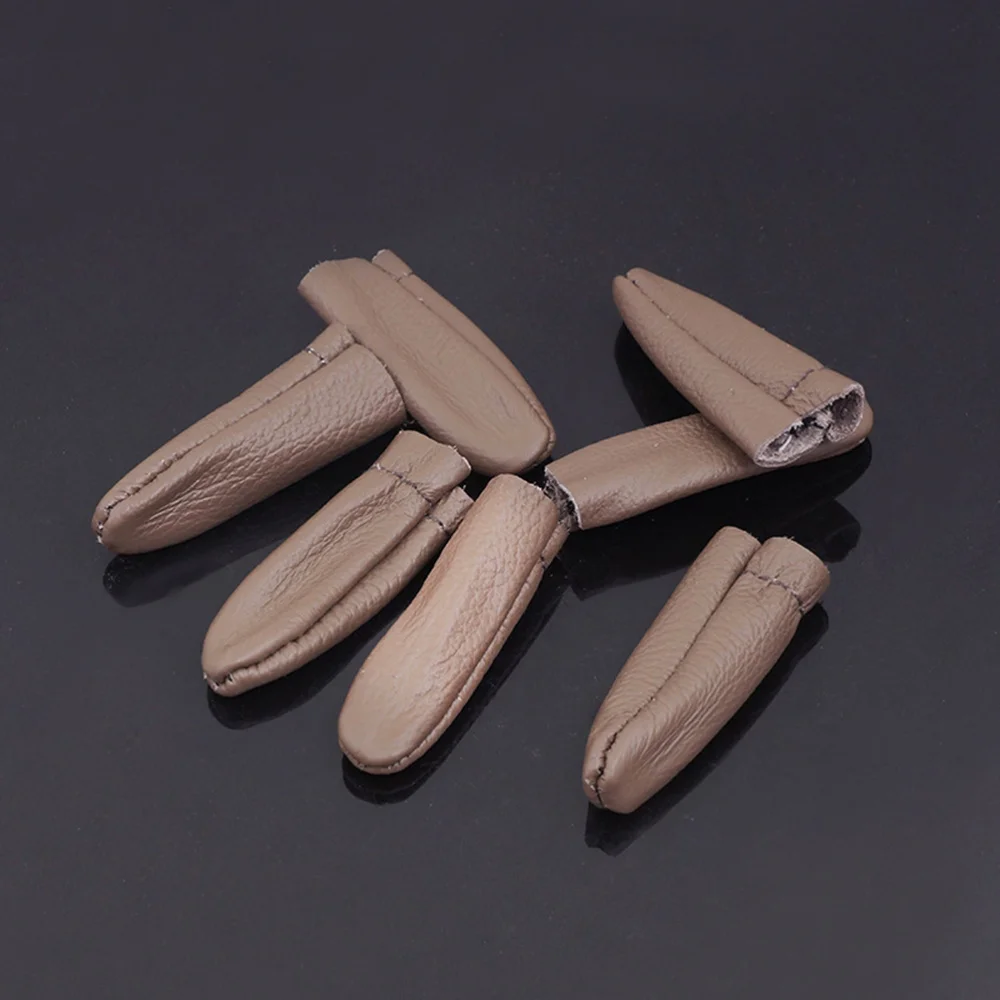 

2pcs Thimble Leather Finger Protector Cowhide Finger Guard Finger Protector for Adults Random Color
