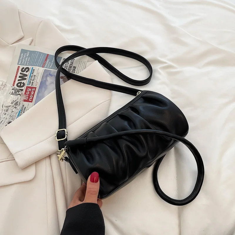 

New Cloud Pleated Shoulder bags Women Crossbody Bags 2021 Luxury Designer Ladies Messenger Bag Purses Handbag Totes Qualited