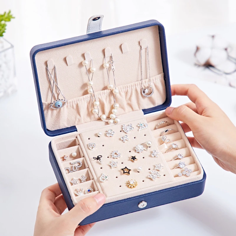 

Portable Multi-function PU Leather Jewelry Box Fresh and Simple Earrings Ring Multi-function Jewelry Storage Box HTML1