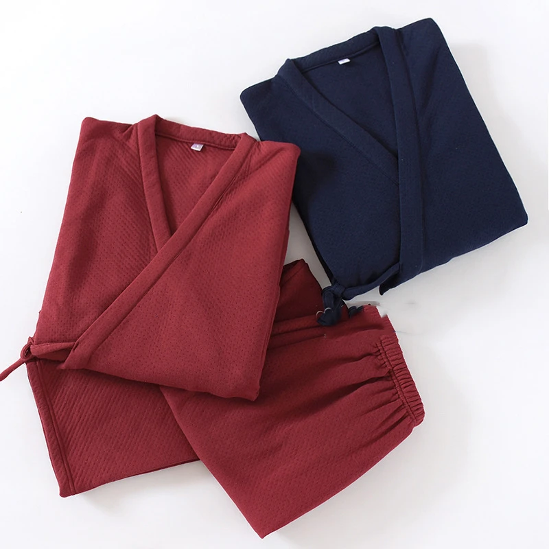 Пижама-кимоно в японском стиле свободная однотонная с V-образным вырезом