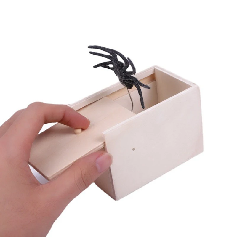 

NEW Funny Scare Box Wooden Prank Spider Hidden in Case Great Quality Prank-Wooden Scarebox Interesting Play Trick Joke Toys Gift