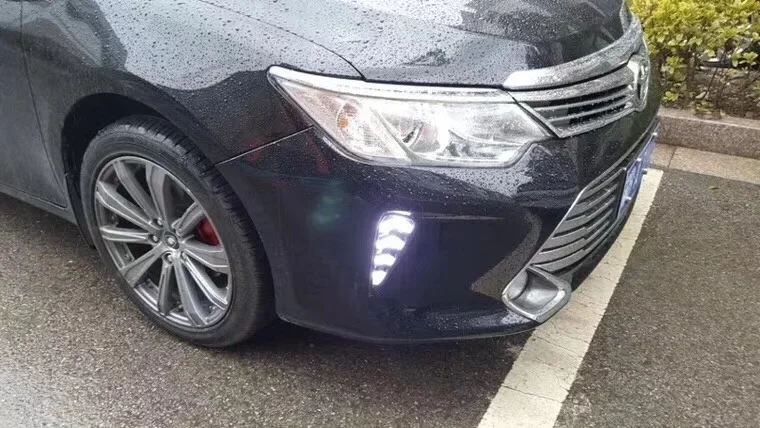 

Eosuns Led Drl Daytime Running Light + Led Moving Yellow Turn Signal for Toyota Camry 2015 2016