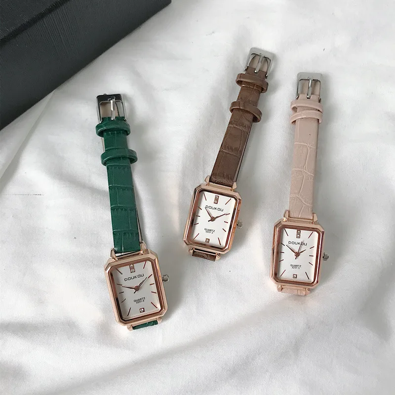 

Qualities Women's Fashion Rectangle Watches Retro Bamboo Pattern Vintage Leather Wristwatches Simple Small Ladies Quartz Clock