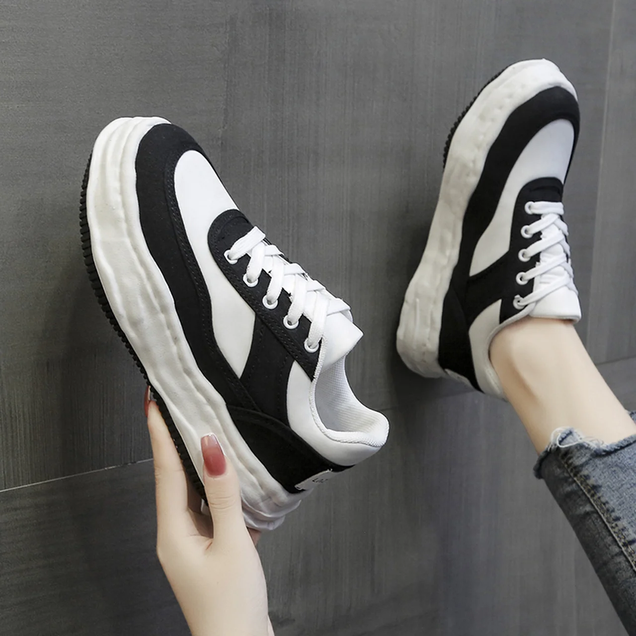 

Кеды женские на шнуровке, классические холщовые кроссовки, Повседневная винтажная Удобная нескользящая обувь на платформе, Вулканизирован...