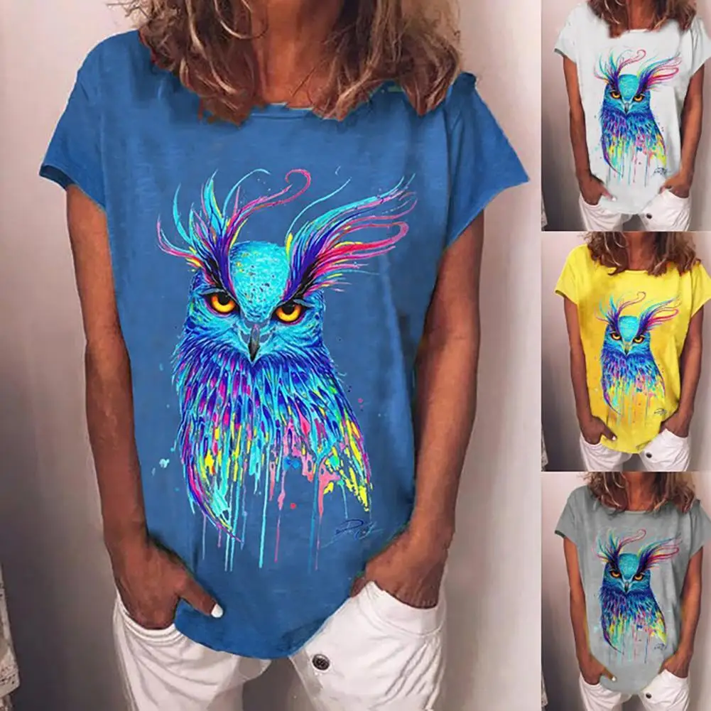 Женская летняя футболка с короткими рукавами и мягкие женские ботинки на каждый