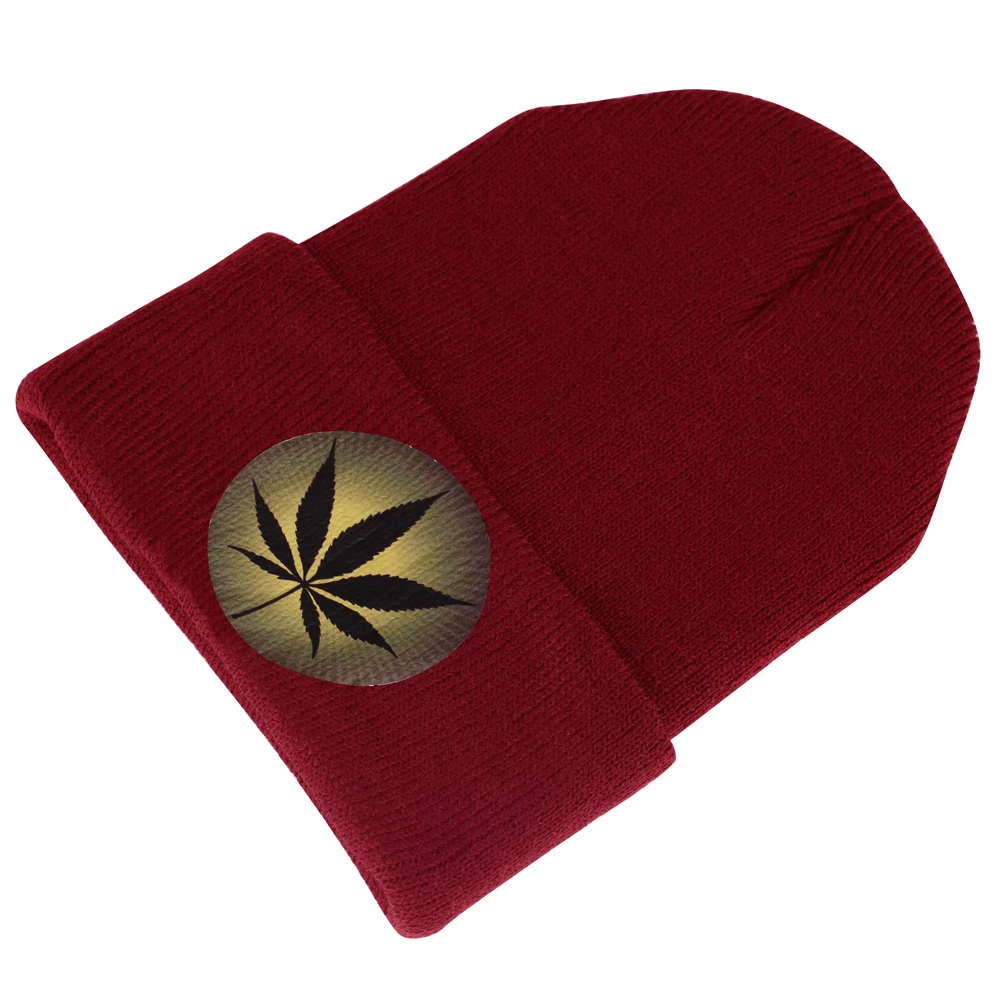 Шапка бини женская короткая вязаная зимняя шапка в стиле хип хоп с принтом