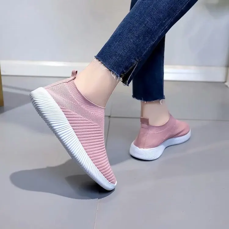 

2022 Plus Size Breathable Mesh Platform Sneakers Women Slip on Soft Ladies Casual Running Shoes Woman Knit Sock Shoes Flats