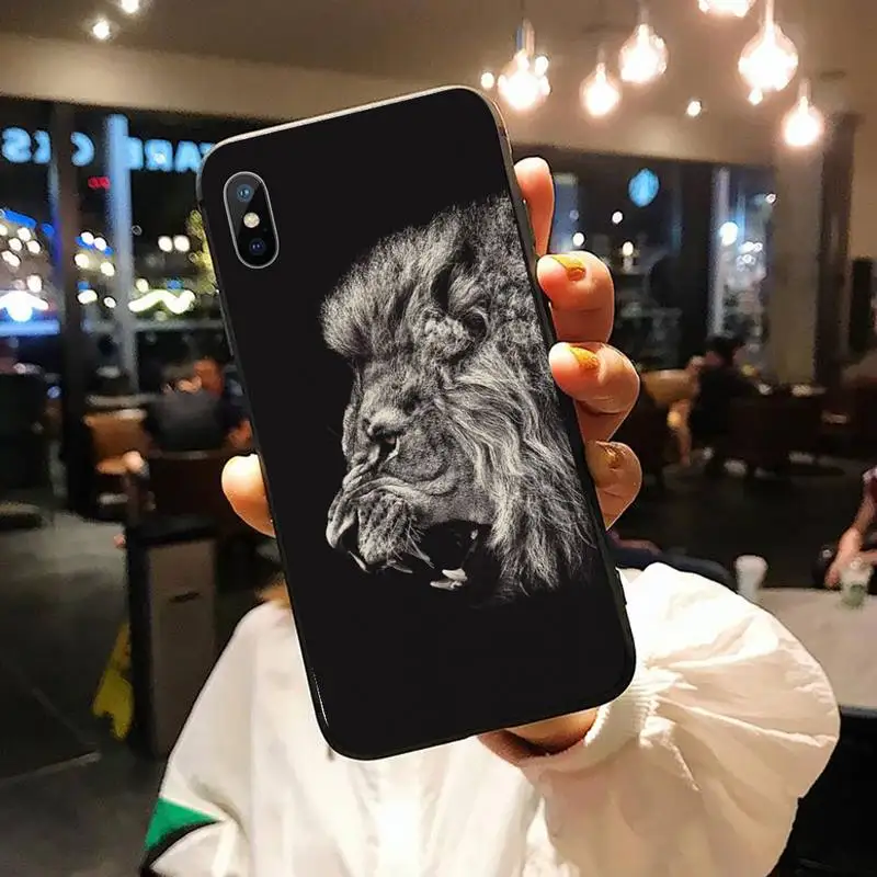 

Ferocious lion King of the Prairie high quality Phone Case shell for iPhone 11 12 pro XS MAX 8 7 6 6S Plus X 5S SE 2020 XR