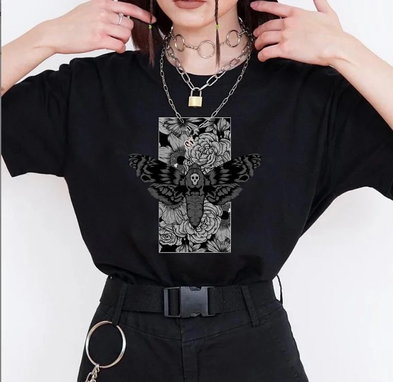 

Gothic T Shirt Women Death Moth Harajuku 90s Casual Egirl Edgy Fashion Goth Graphic Tee Tops Grunge Style Female Vintage Clothes