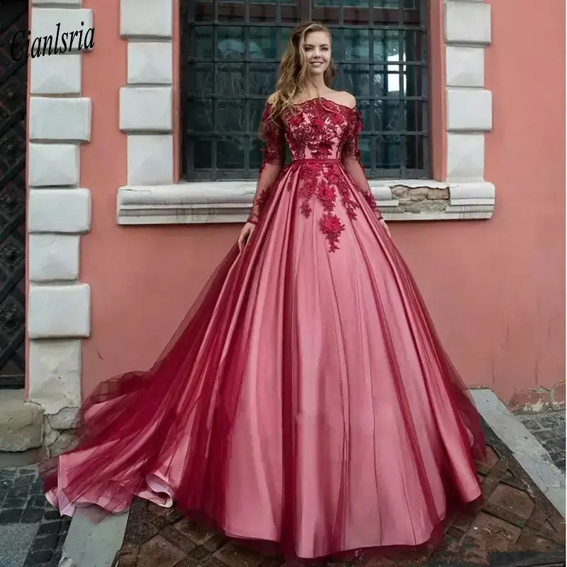 Очаровательное бальное платье с вырезом лодочкой и длинным рукавом цветочной
