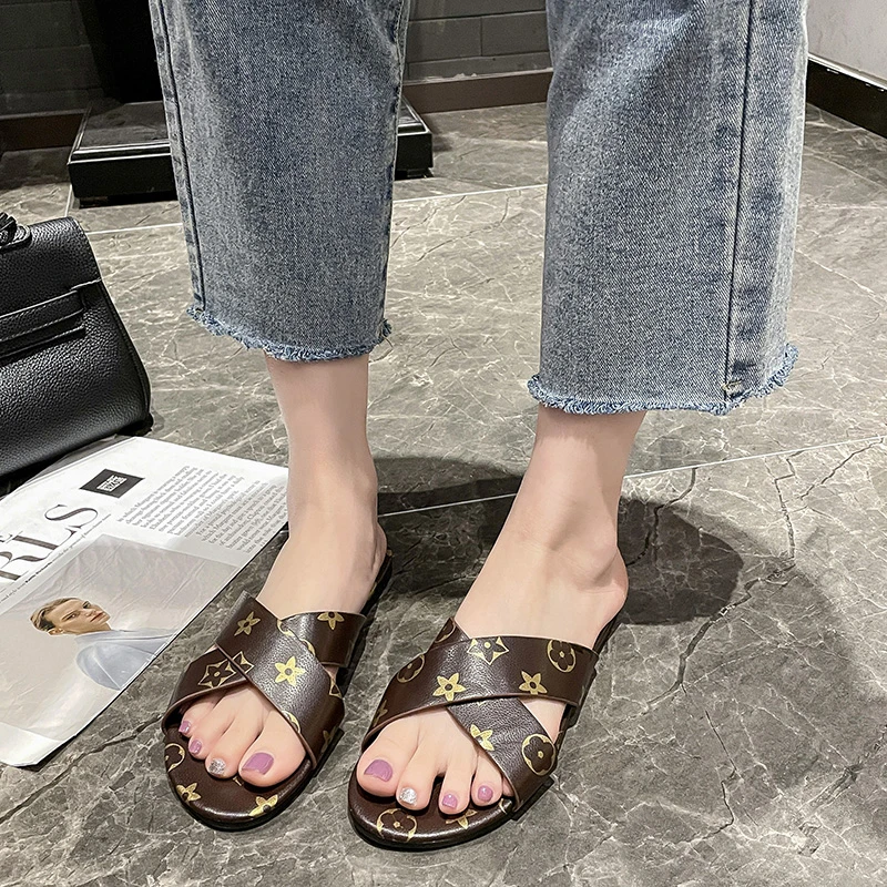 

Women 2021 Summer New Sandals Cross Belt Soft Soles Comfortable Slippers Outdoor Beach Female Plus Size Flat Flip Flop