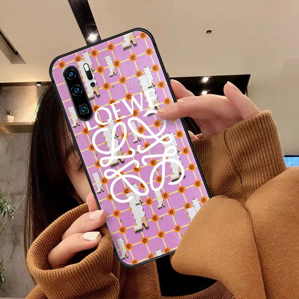 

Spanish Luxury Brand Loewee Phone Case For Huawei P Mate Smart 10 20 30 40 Lite Z 2019 Pro black Waterproof Fashion Bumper