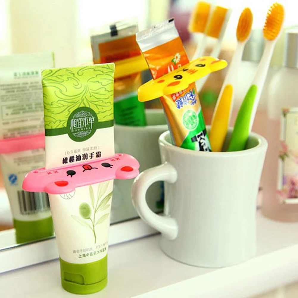 

1Pc New Hot Selling Toothpaste Tube Squeezer Easily Squeeze Paste Dispenser Roll Holder Cartoon Frog AnimalCat Frog Panda Pig