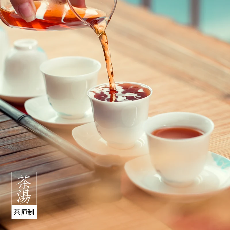 

Yunnan Pu'er Cooked Tea Antique Tree Court Tea in Bulk Gift Set Golden Bud Chen Xiang Old Class Zhang Old Tea Head 500G