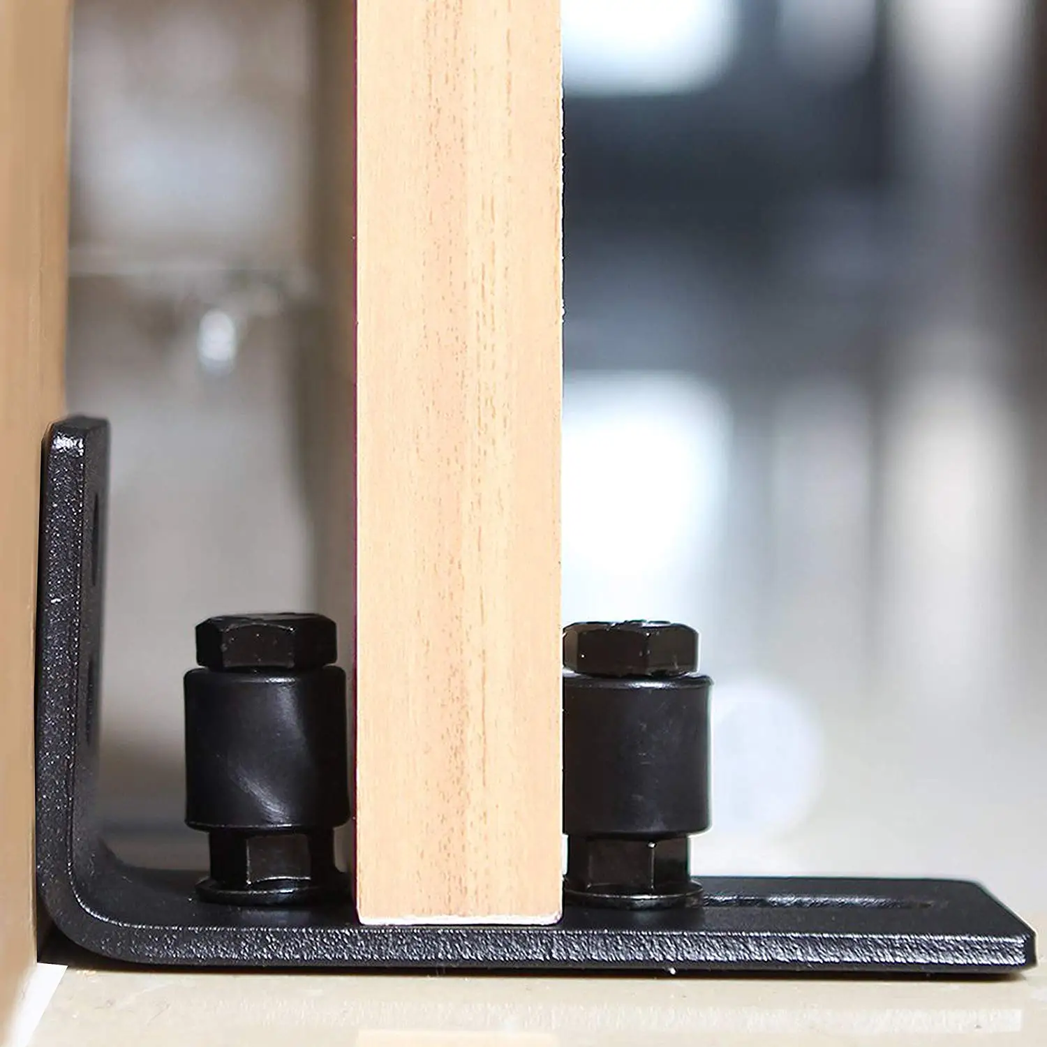 Направляющая для пола раздвижных дверей сарая направляющая Регулируемый ролик