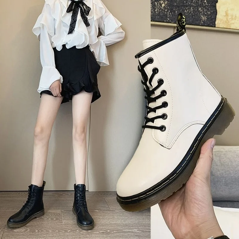 

Thick-soled Martin boots 2021 new style locomotive British style plus velvet short boots women's autumn and winter