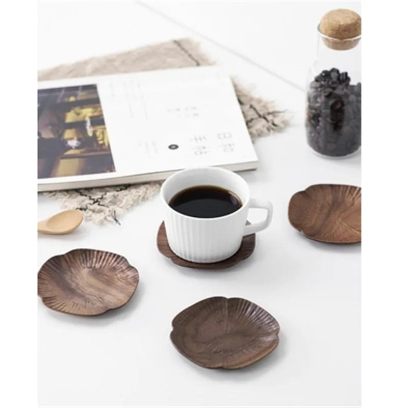 

Black Walnut Four-leaf Clover Coaster Japanese-style Creative Wooden Small Saucer Flower Tray Insulated Cup Holder Saucer