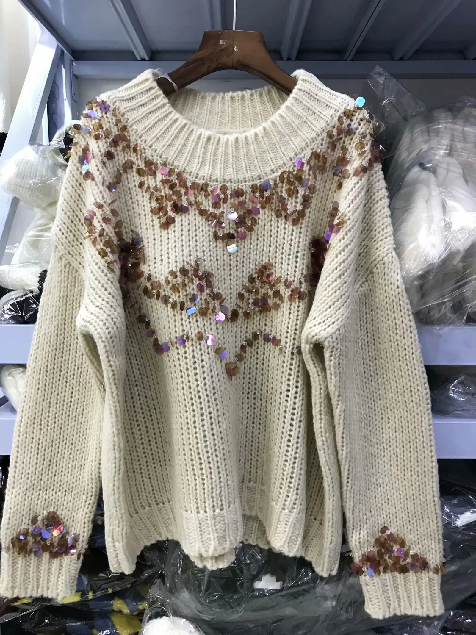 

TMODA902 Za 2021 Winter Women Pullovers Top O-neck Long Sleeve Fashion Color Sequins Decoration Loose Pull Over Sweater Women