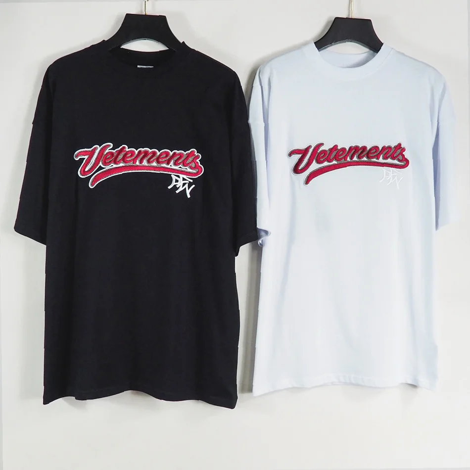 

High Quality Thick fabric VETEMENTS T-shirt Men Women 1:1 Black Red Big Embroidery Logo Vetements Oversize mens t shirts