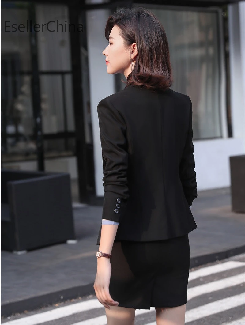 Женский деловой костюм юбка и пиджак в полоску Осень-зима | Женская одежда