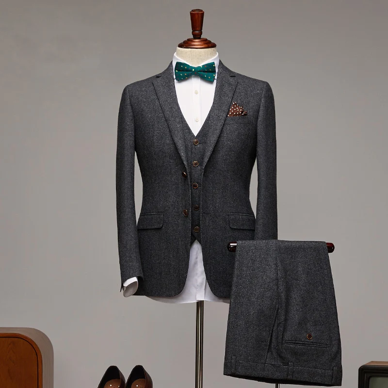 Мужской твидовый костюм в елочку темно-серый шерстяной из 3 предметов блестящий