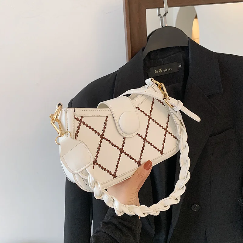 

Woven twist shoulder strap shoulder bag 2021 new fashion messenger baguette bag versatile underarm bag bag for women tote bag