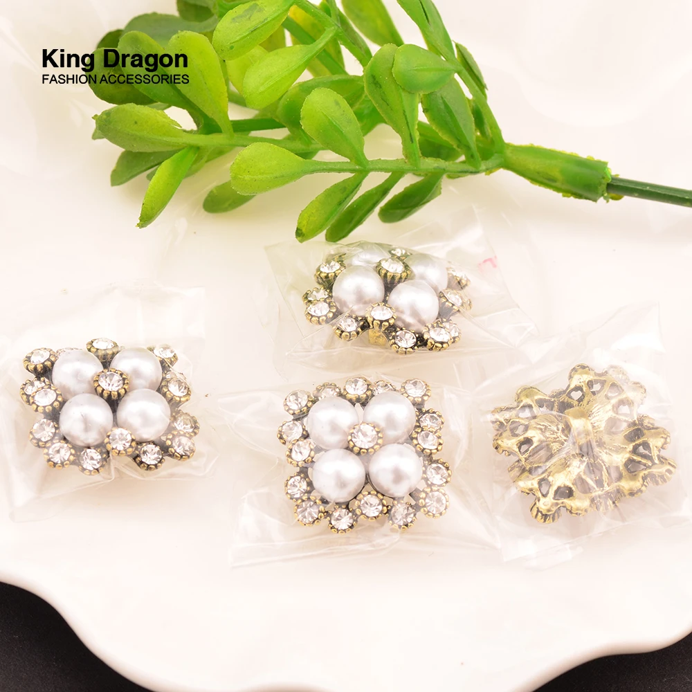 Пуговицы со стразами задняя часть хвостовика используемая на центре цветка