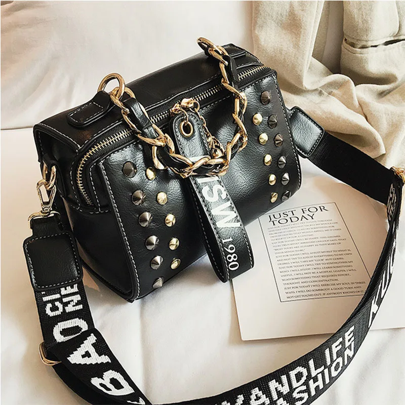 

Punk style heavy metal stereo pillow bag wide shoulder strap single shoulder slanting chain women's bag