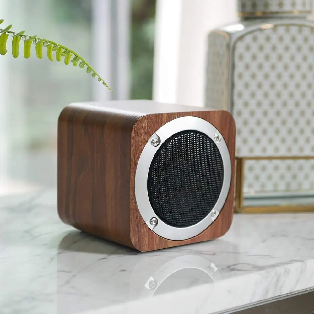 

Retro wireless bluetooth speaker mini speaker portable card subwoofer suitable for home outdoor, travel FM radio wooden speaker
