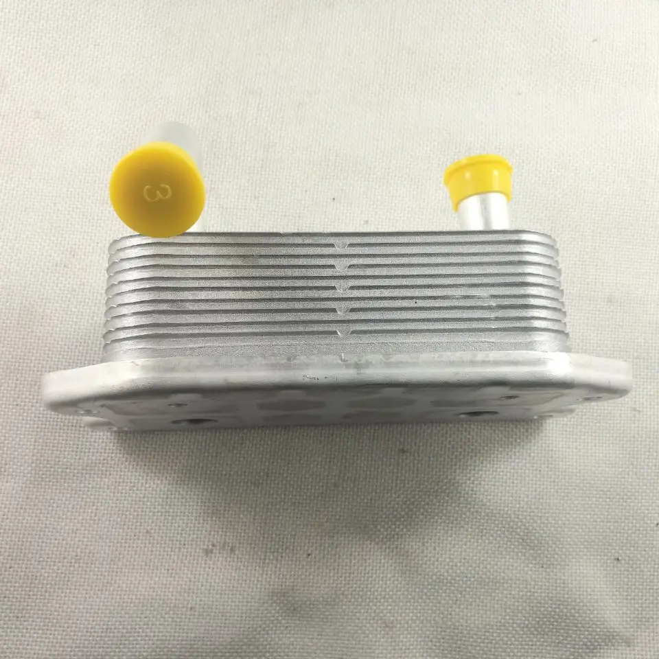 Новый масляный радиатор двигателя подходит к Volvo C70 S60 S80 V70 XC70 XC90 312019102 31201910 8653372