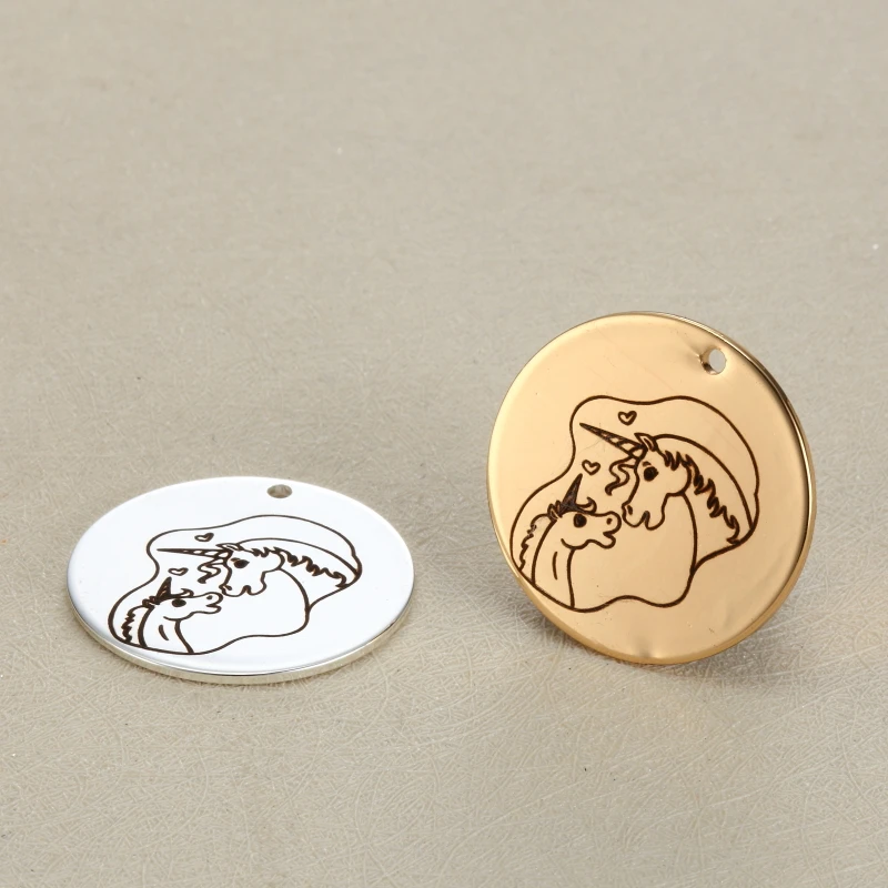 

20 единорогами в любви обереги Нержавеющая сталь Lover Единорог шарма ювелирных изделий с фокусным расстоянием 25 мм