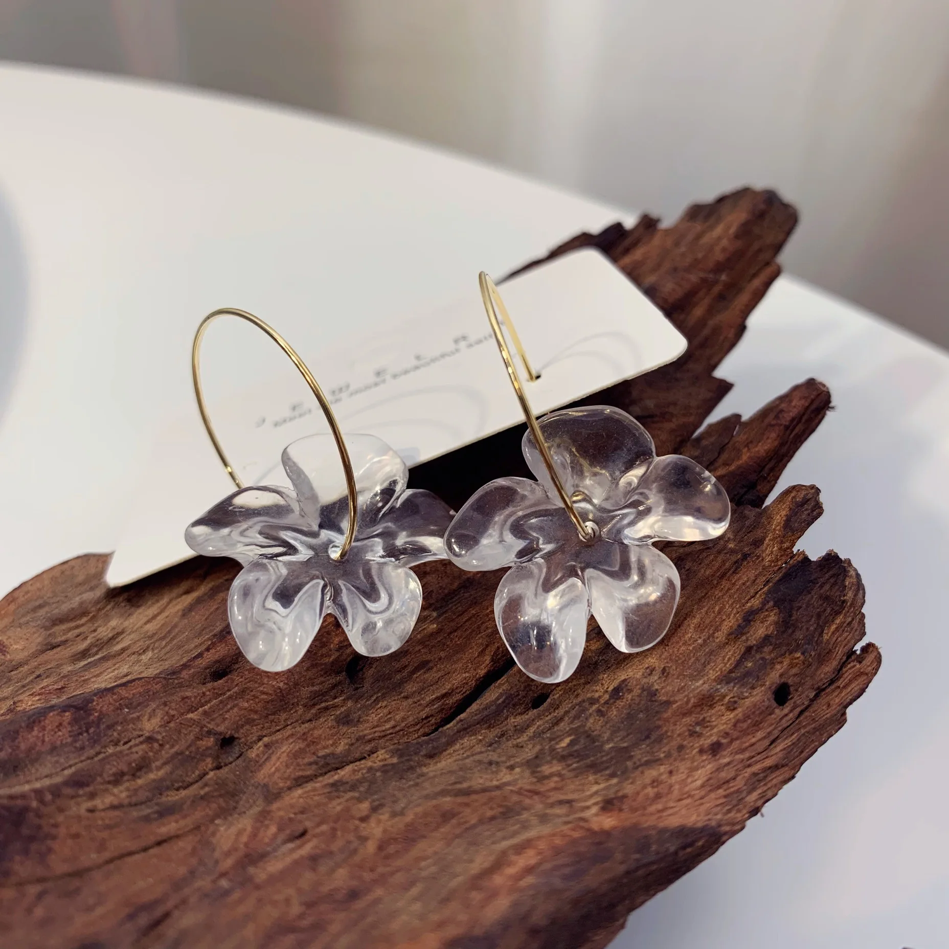 

Fashionable tide restoring ancient ways of metal material transparent flower petals earrings female's long eardrop geometry