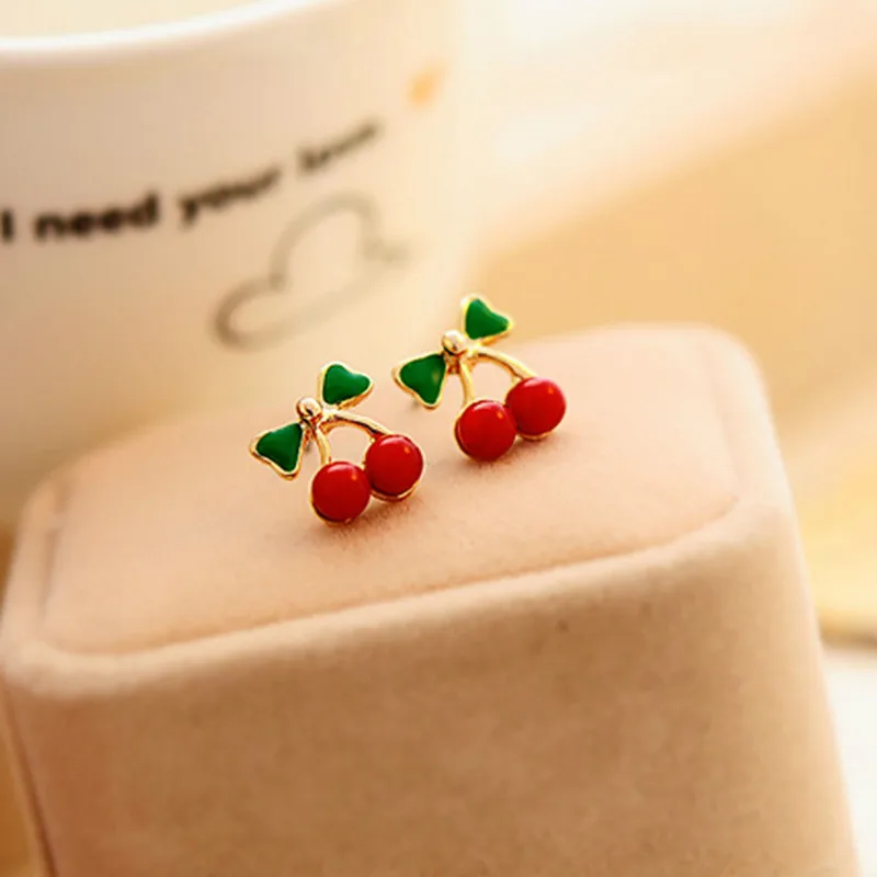 Женские серьги гвоздики Skute Delicate Tiny с капельным маслом и красными вишенками милые
