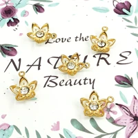 10pcslot fashion gold color flowers with rhinestone charms 1517mm zinc alloy metal pendants