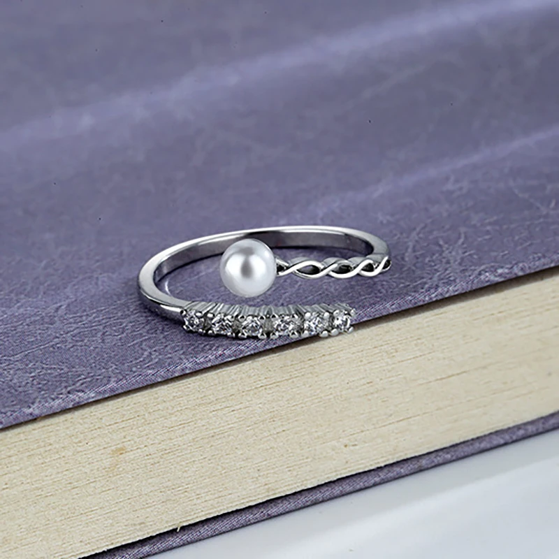 

Fashion Crystal Simulated Pearl Woman Rings Delicate Single Row Finger Female Ring For Party Wedding Girls Gift M4