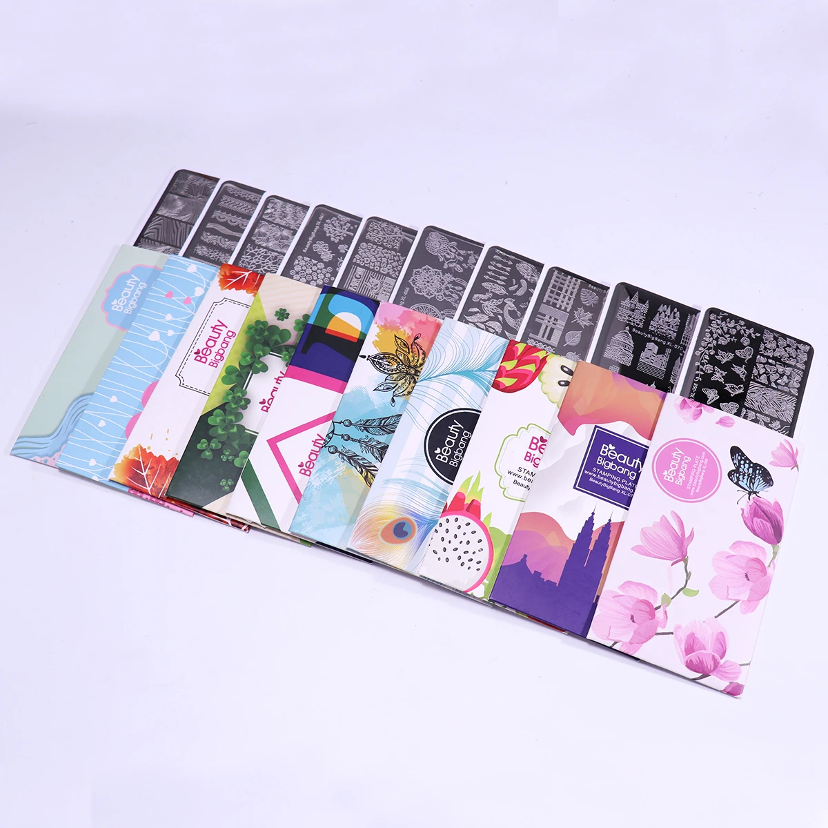 Набор тарелок для стемпинга ногтей 10 шт. фэнтези луна животные перо геометрия