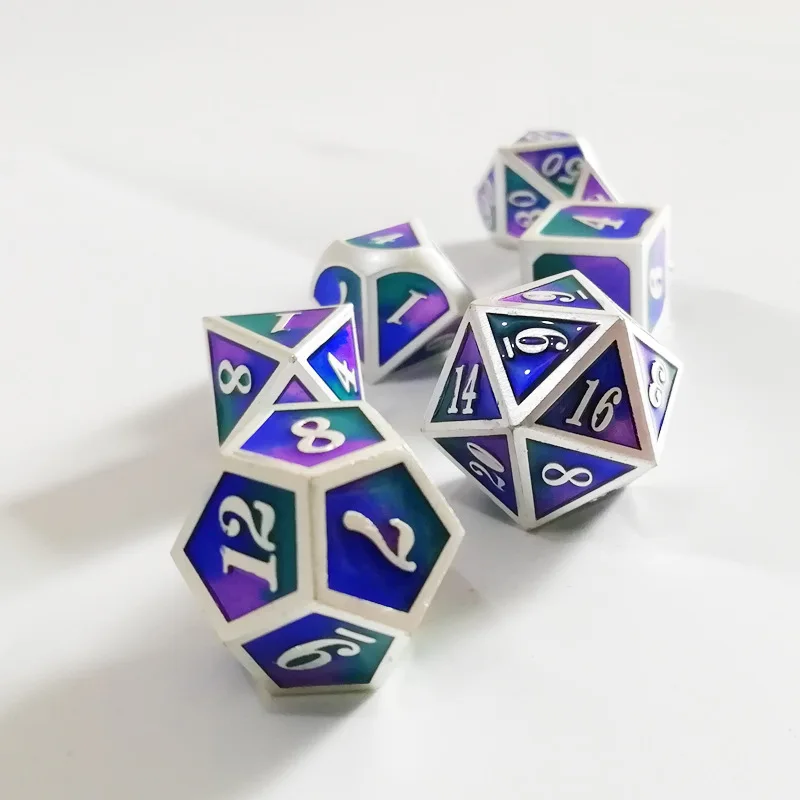 Игральные кости Металлические РПГ набор многогранные для подземелья и драконов d20 10 8 12 настольная игра сплав цинка Серебристые игральные кости с цифрами шаблон