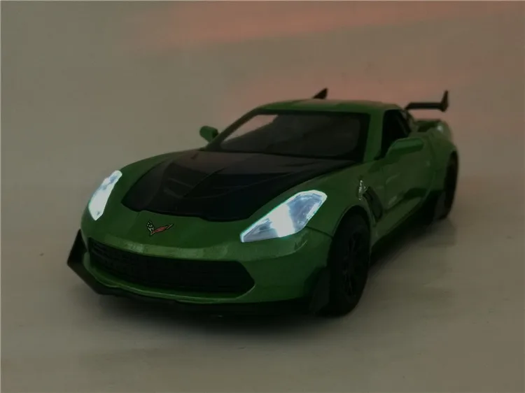 Высокое моделирование 1:32 chevrolet corvette Z06 сплав оттяните назад модель автомобиля звук и свет игрушечный автомобиль для детей Подарки