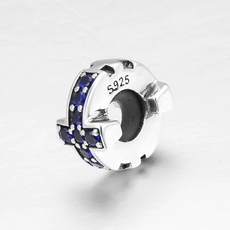 Новинка круглые бусины с серебряным крестом и синим кубическим цирконием для