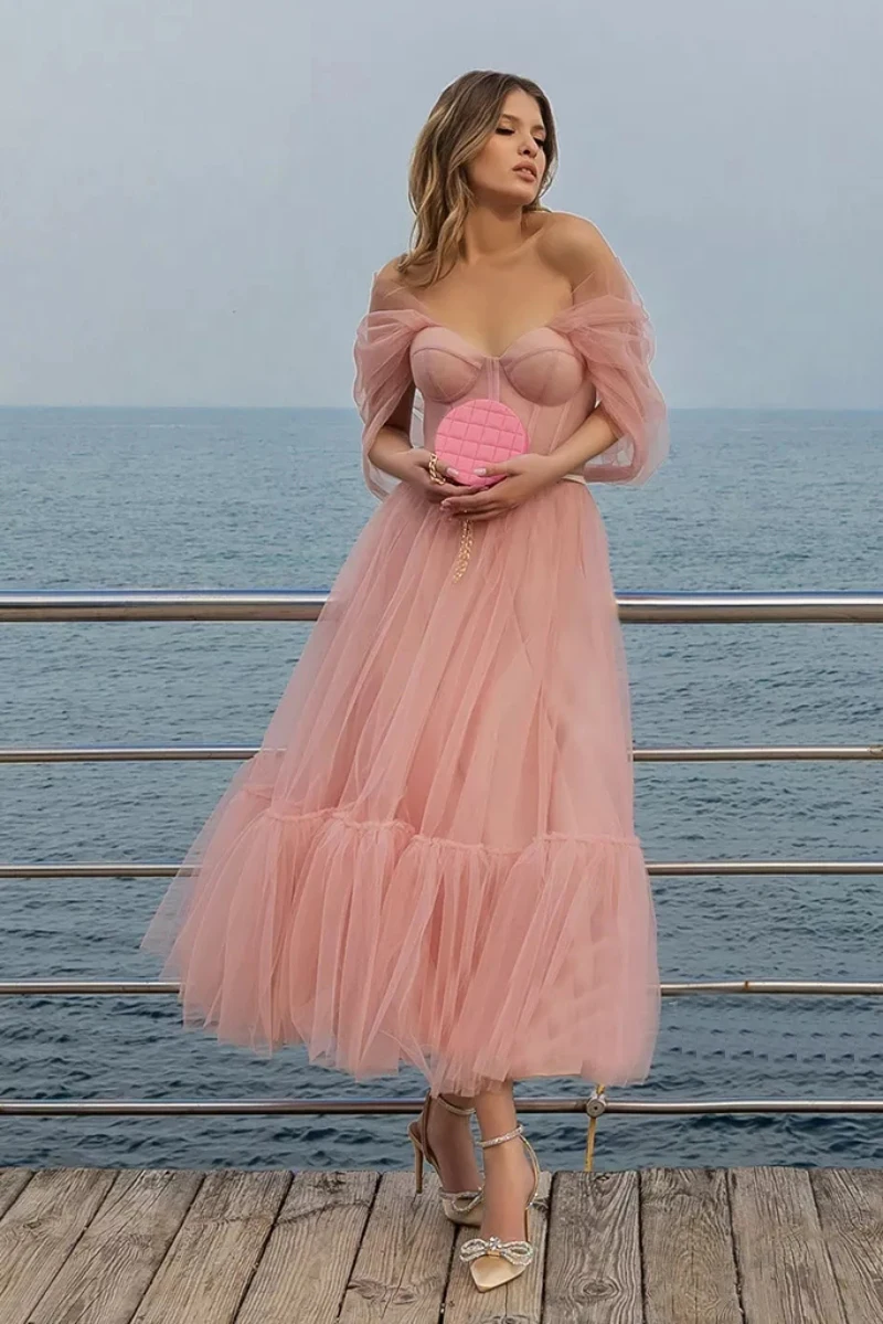 

Hot Sale Charming 2021 Blush Pink Short Prom Party Dresses Tea Length Off Shoulder Sleeves Wedding Guest Gowns Sweetheart
