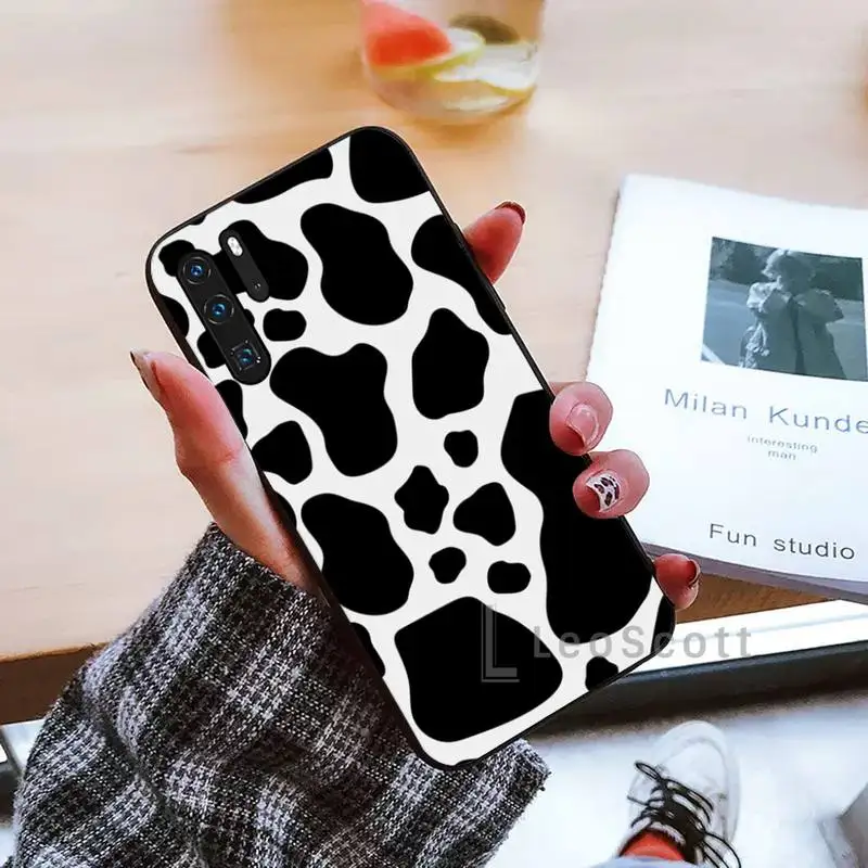 

Cow Print unique design Phone Case For Huawei Y5 Y6 II Y7 Y9 PRIME 2018 2019 NOVA3E P20 PRO P10 Honor 10