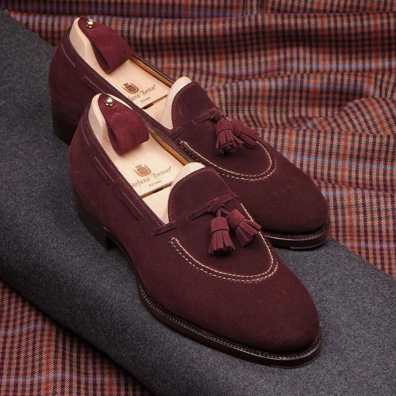 

Spring and Autumn New Men's Loafers Pointed Toe Tassel Casual Shoes Imitation Deer Velvet Trend All-match HL039