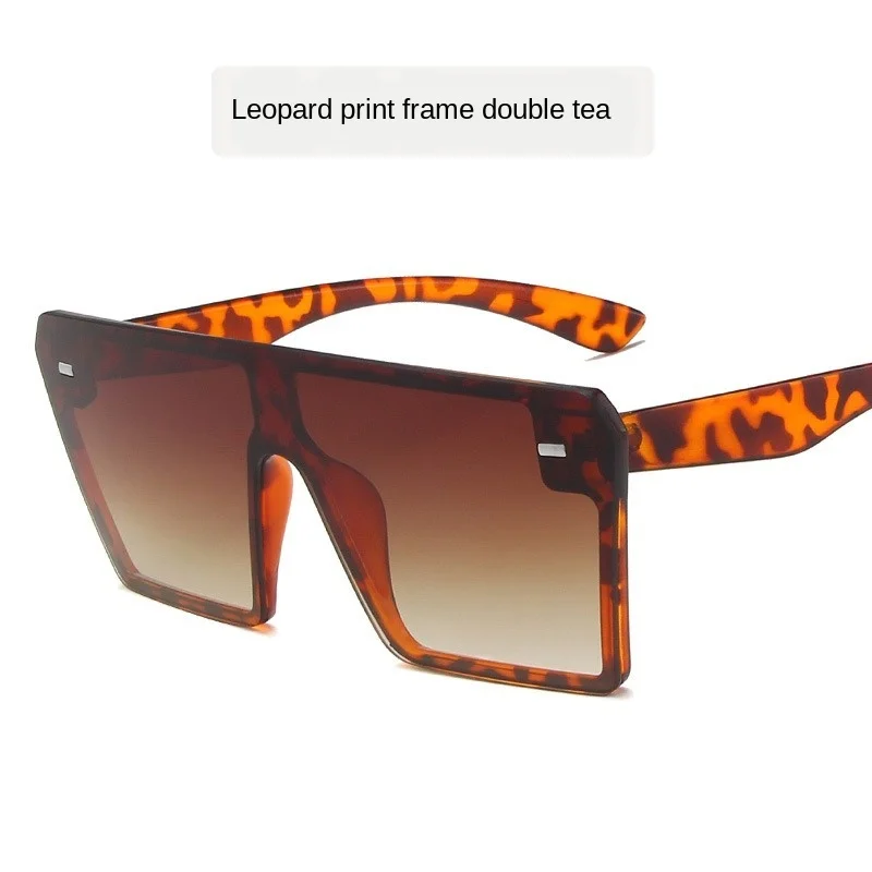 

HUHAITANG New European and American Large Frame Square Sunglasses Retro Beige Nail Cool Ins Sunglasses