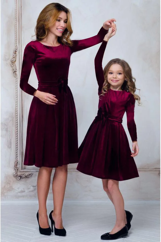 

Mother and Daughter Clothes Summer Fashion Baby Girl Clothing Matching Outfits Family Look Polyester Mommy and Me Dresses