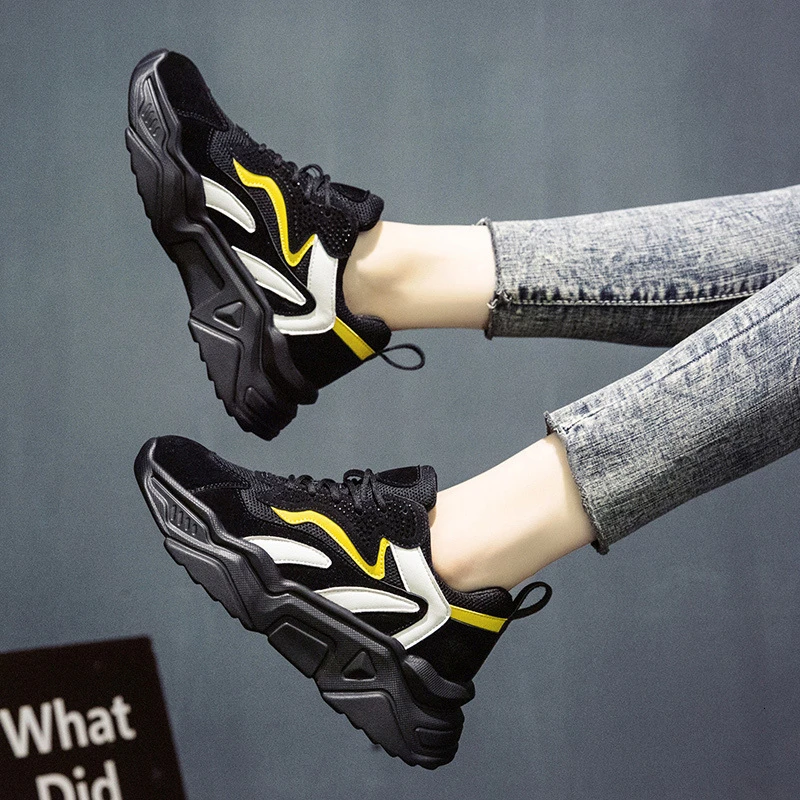 Женские массивные кроссовки на платформе черные повседневные Дизайнерские