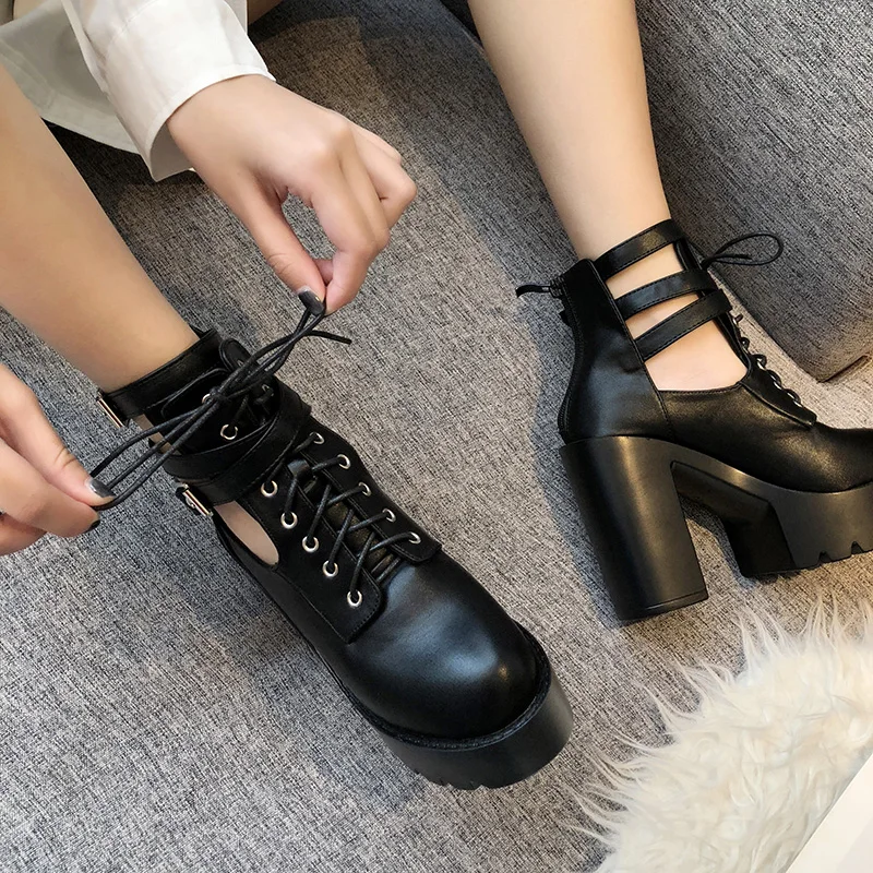 Женские байкерские ботильоны на очень высоком каблуке с пряжкой и ремешком в