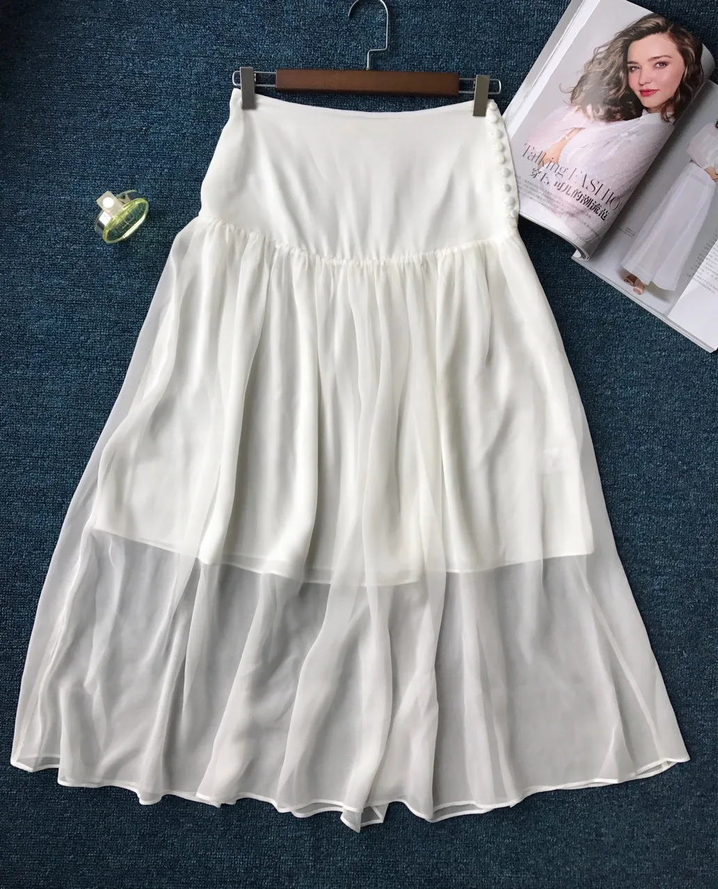 

French 100% Pure Silk Pure Color Fairy Fluttering Casual Fashion All-match White Half Skirt Women Skirt