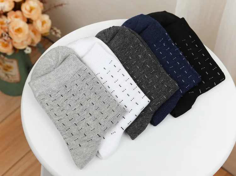 

Hirigin Men Socks 5 Pairs Of Socks Gift Box 4 Pattern Style Crew Mens Bussiness Underwear Cotton Middle Stocking Winter Autumn