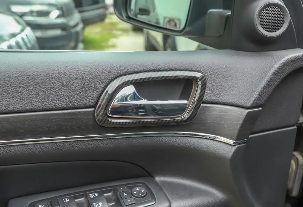 

for Jeep Grand Cherokee 2011 UP Door Handle Bowl Decoration Cover Trim Decal Red Carbon fiber Sticker Car Inner Accessories